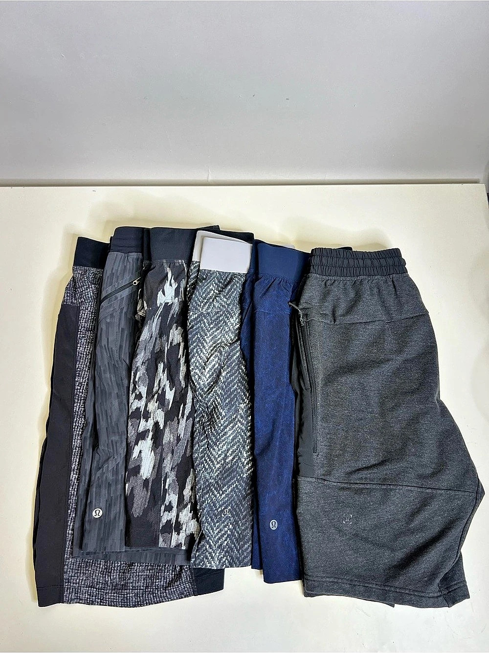 lululemon City Sweat Short 9" Men's Athletic Shorts Medium Gray & Blue bundle 6